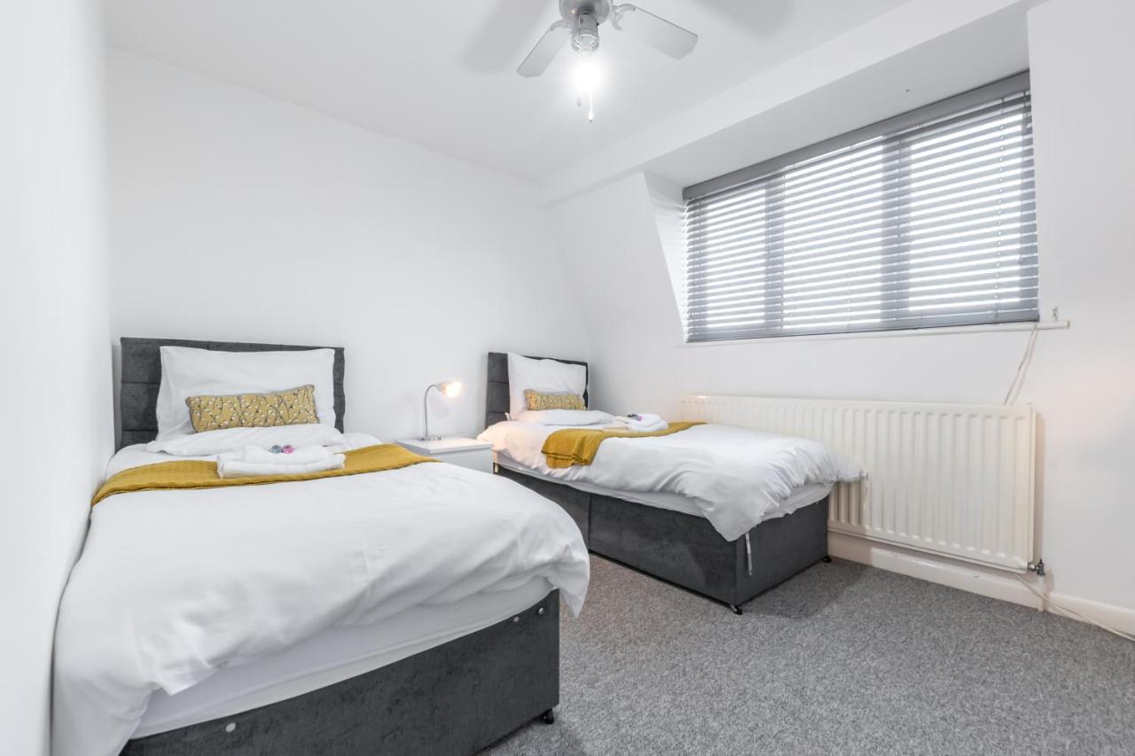 Best Price! Large Home For 4 - Smart Tv - Comfy Beds - Garden - 4 Single Beds Or 2 Doubles! Portsmouth Exterior foto